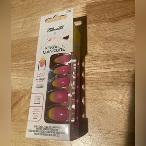 DVF Sally Hansen perfect manicure in sunrise. NWT brand new never used.